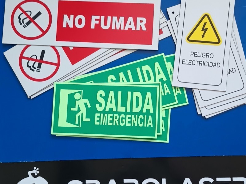 Confección de señalética